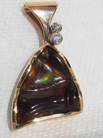 Fire agate pendant - Jewellery