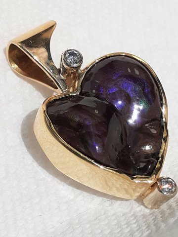 Fire agate pendant - Jewellery