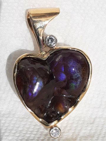 Fire agate pendant - Jewellery