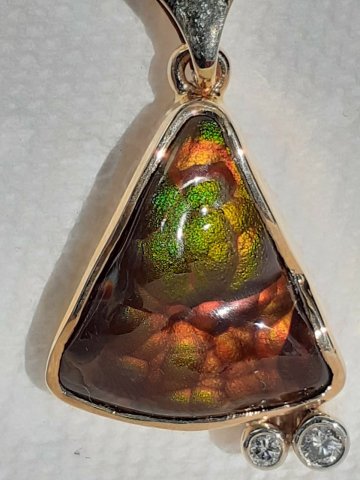 Fire agate pendant - Jewellery